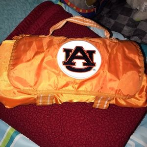 Thirty-One | Auburn University Logo Travel Blanket